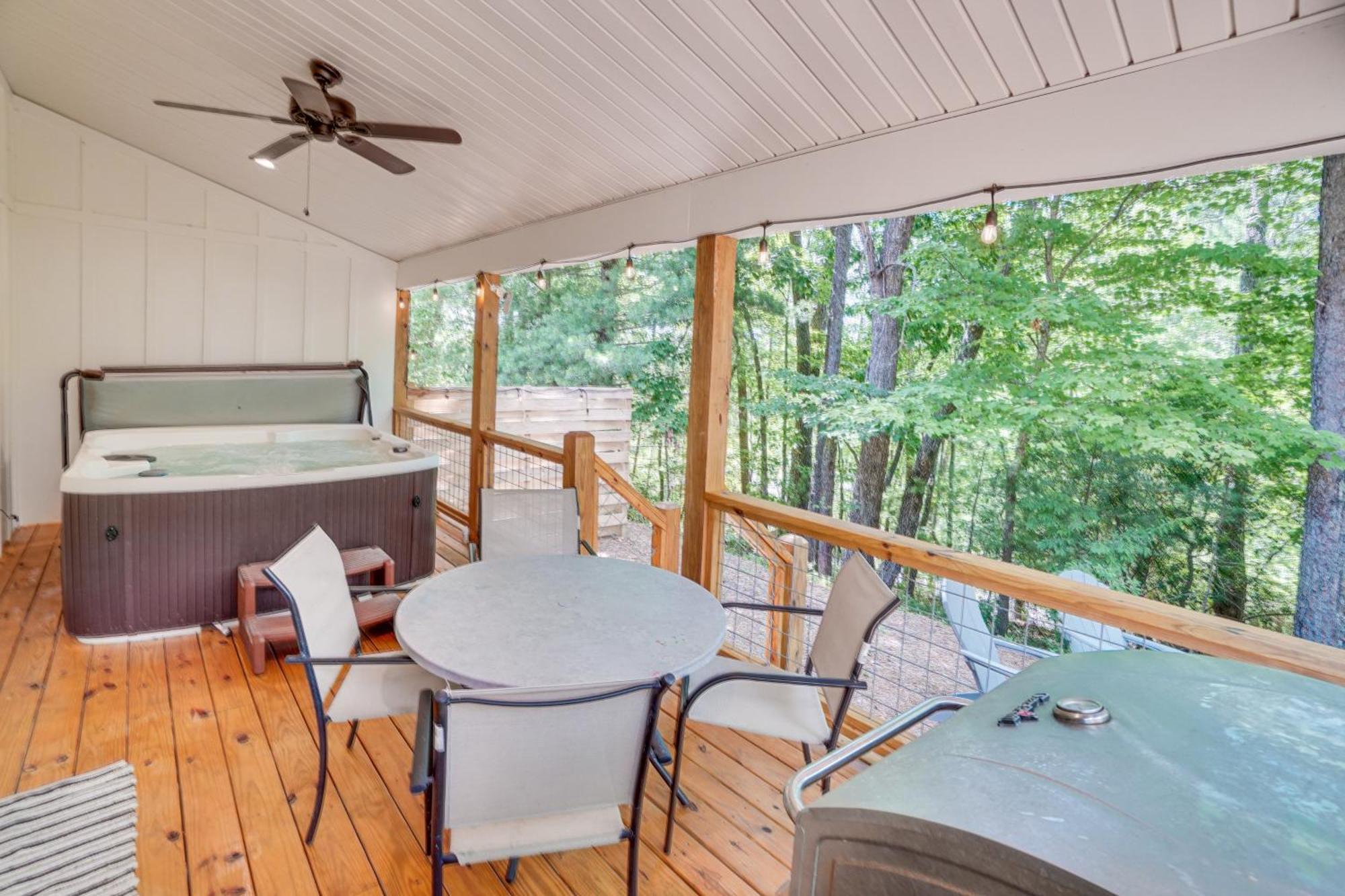 Stunning Helen Getaway With Hot Tub And Ev Charger!别墅 外观 照片